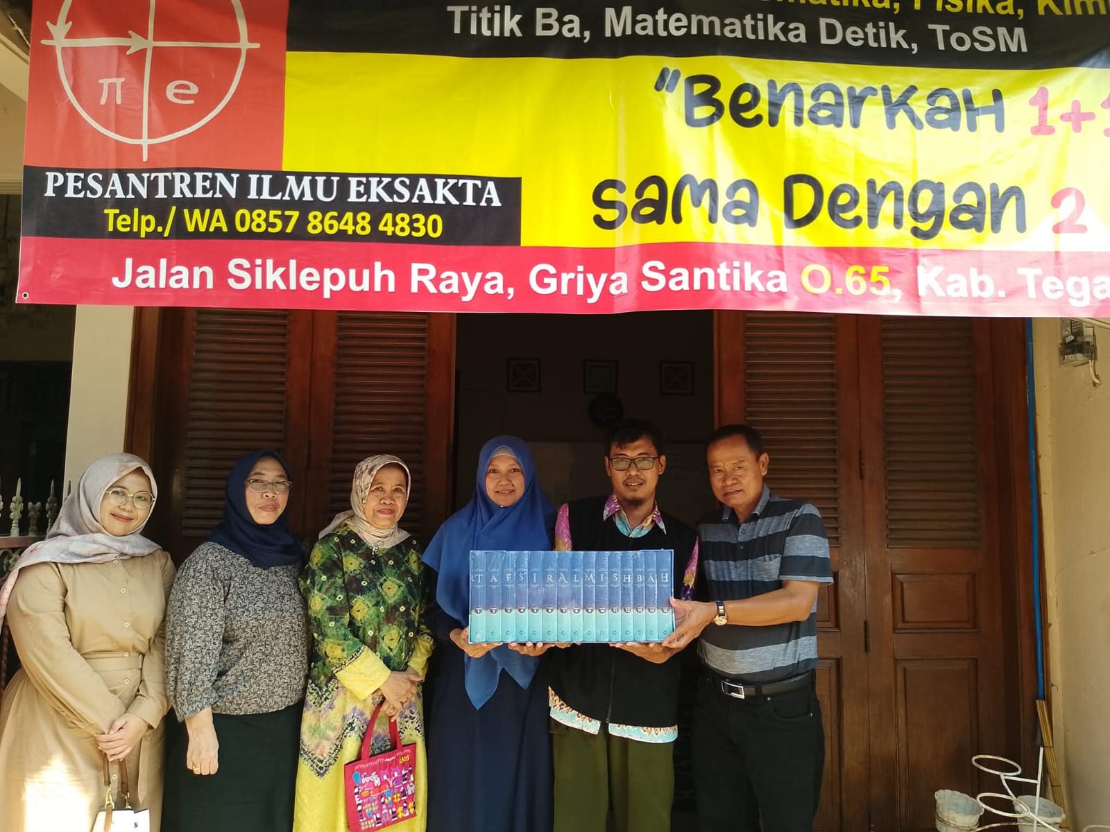 Tepat pada peringatan hari Kartini, 21 April 2024, tiga sosok dokter perempuan membawa Tafsir Al Mishbah ke PI.E