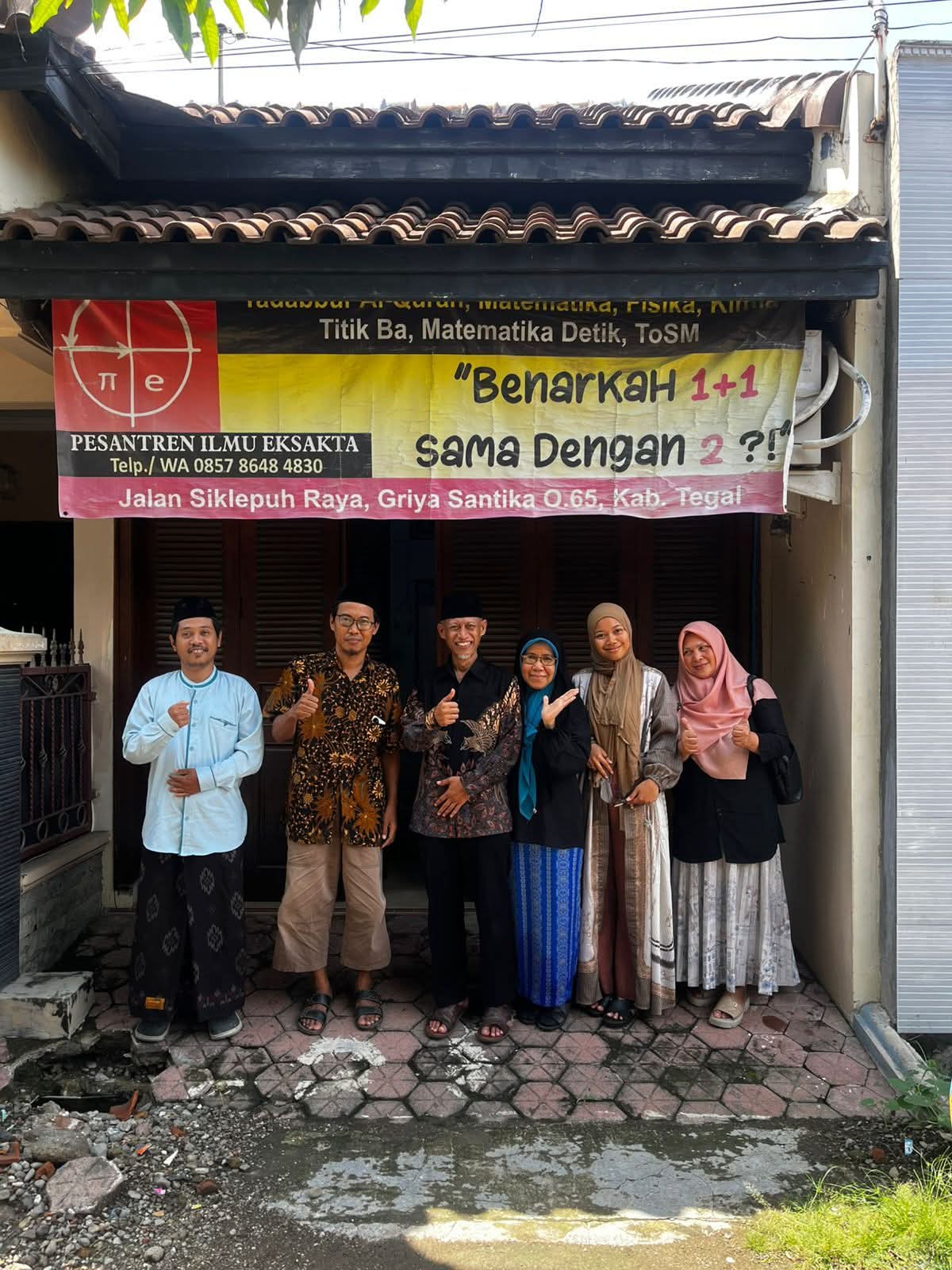  Pak Edi Sudrajat Ahmad dan rombongan mampir ke PI.E dalam perjalanan pulang dari Yogya ke Cimahi